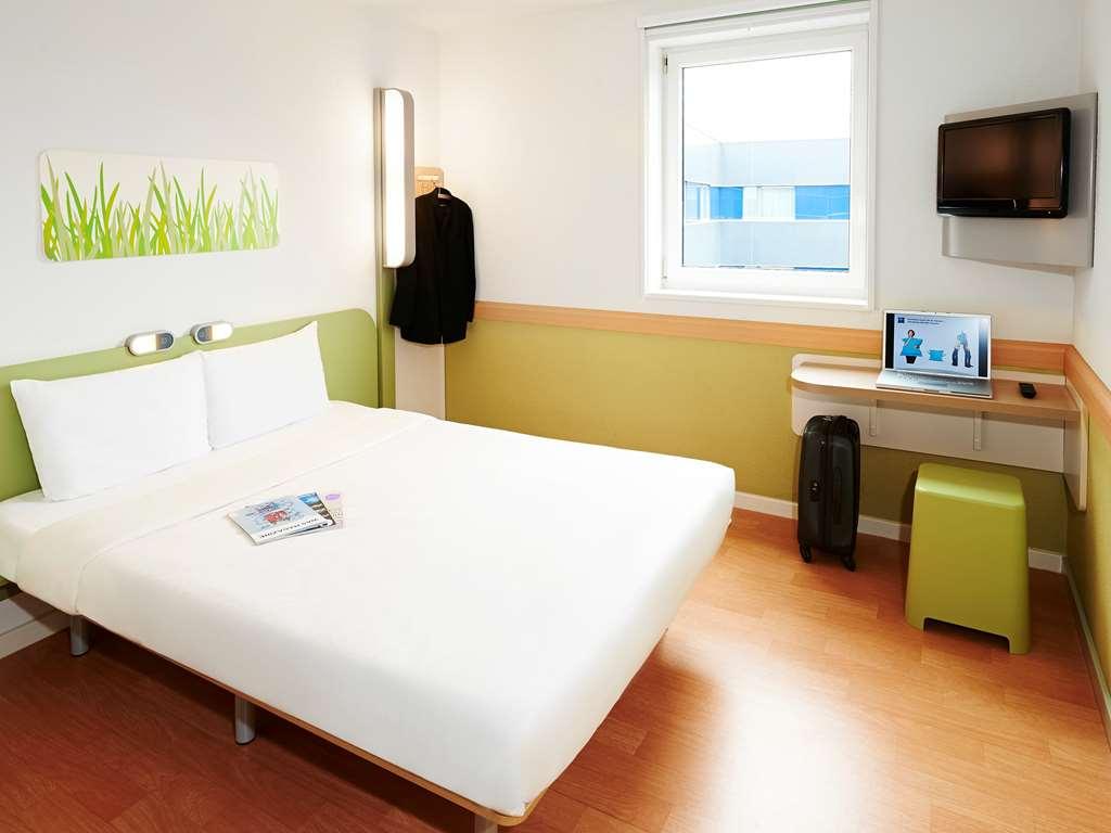 Ibis Budget Marseille Vieux Port Rum bild